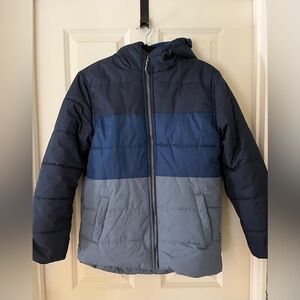 NWOT Whales Tail Outerwear Boys Winter Jacket Size
14/16 - Blue puffer jacket